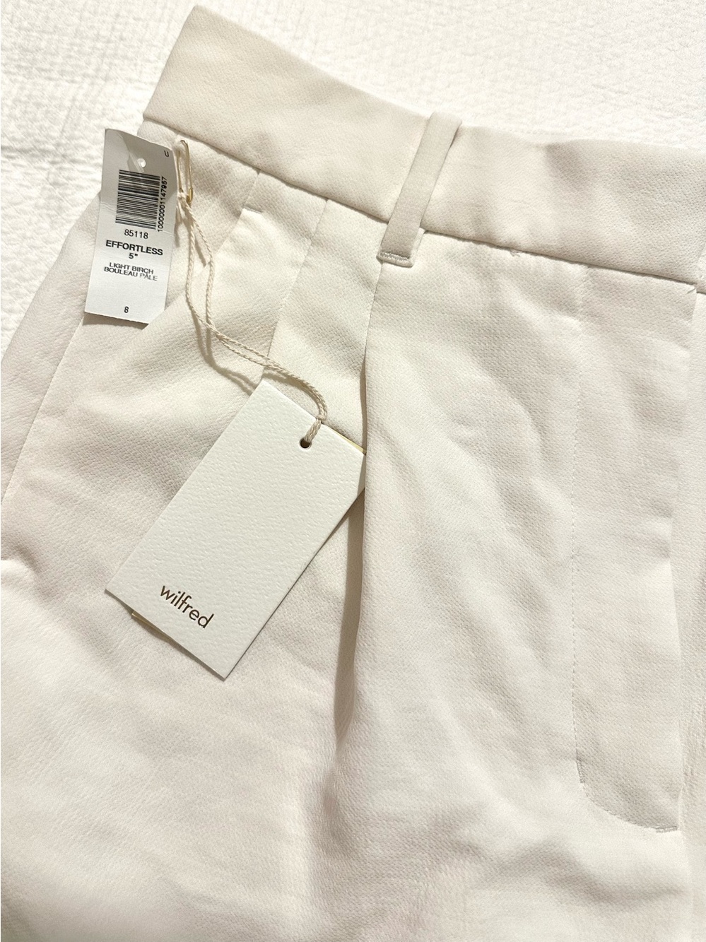 NWT💕 Aritzia Wilfred The Effortless Short 5” - Light Birch SZ 8 - Picture 5 of 5